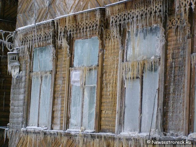 Сгоревший дом по адресу ул.Андреева,3 - памятник архитектуры.