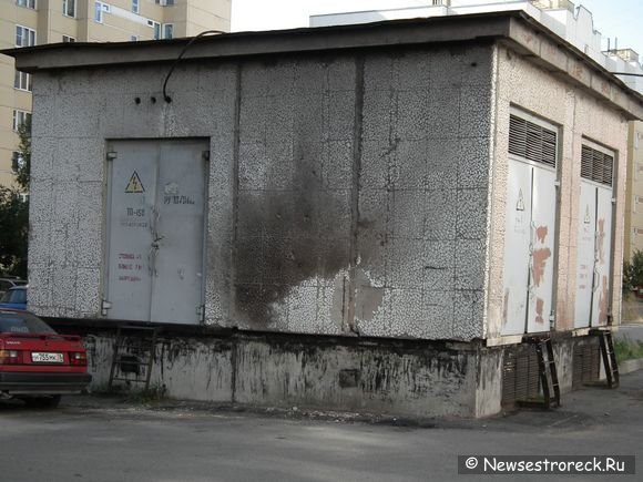 В новостройках сгорел автомобиль ВАЗ В новостройках сгорел автомобиль ВАЗ
