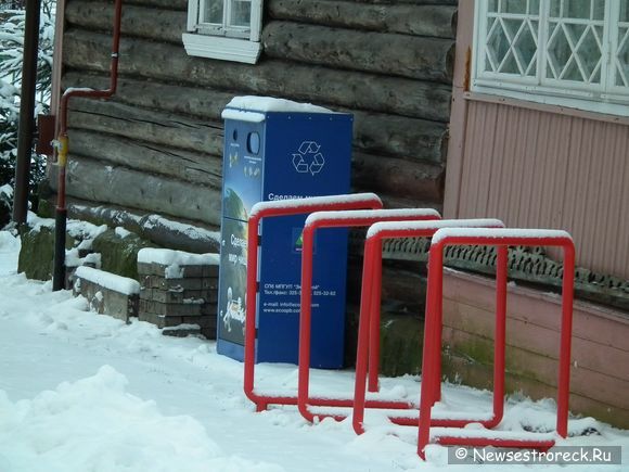 В Разливе установлен «экобокс» для приема отработанных батареек