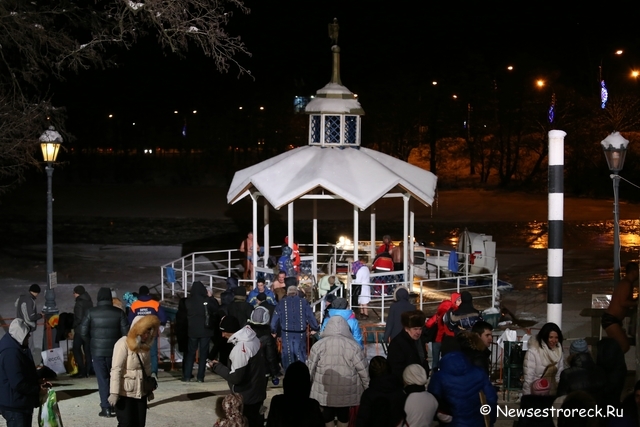 Православные отметили Крещение в Сестрорецке