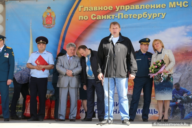 В Сестрорецке прошли мероприятия, посвященные 365-летию пожарной охраны России