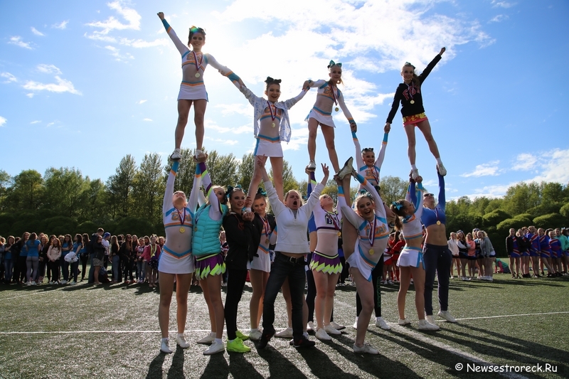 В Сестрорецке прошел открытый Кубок по черлидингу «CHEER OPEN - 2015»