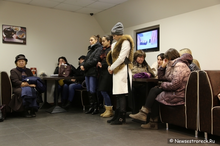 Телекомпания REN-TV снимала сюжет о погибших сестроречанах